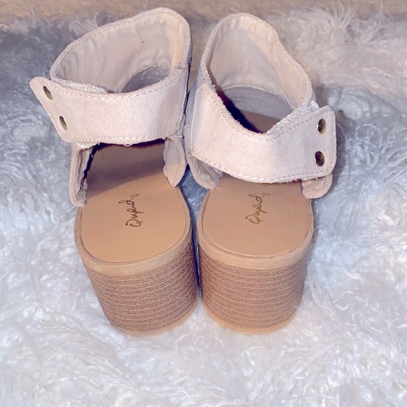 Boutique heels - Picture 3 of 4